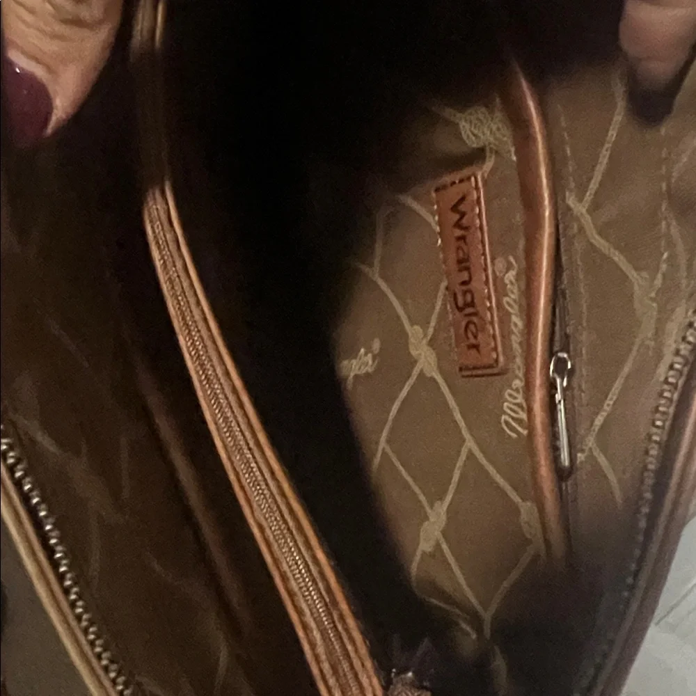 NWT Wrangler Embossed Brown Shoulder or Crossbody Bag/Purse Fringe Floral Detail - Picture 8 of 12